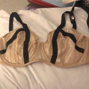 Victoria’s Secret very sexy unlined bra